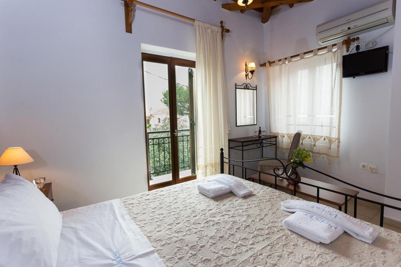 Pleiades Seaside Residences In Mani Agios Nikolaos  Rum bild