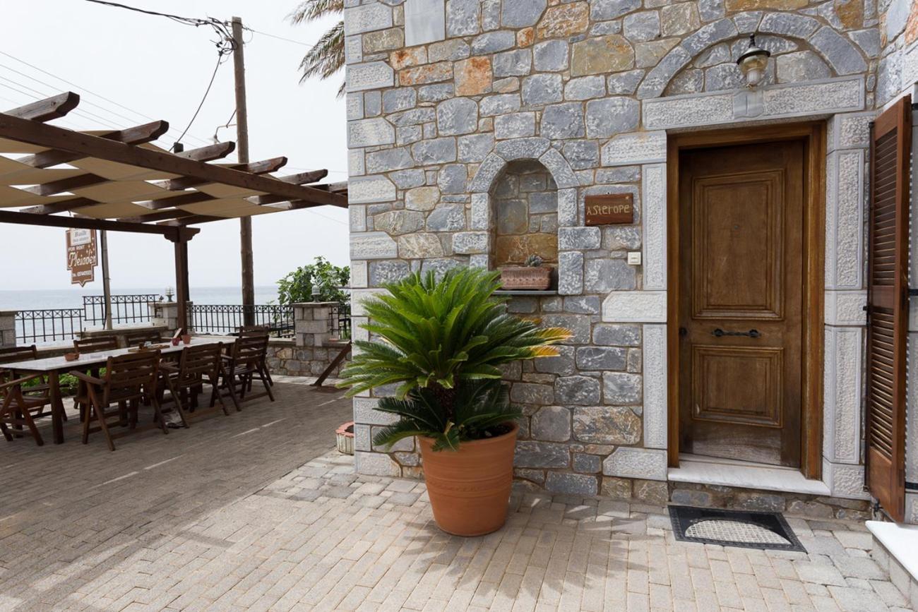 Pleiades Seaside Residences In Mani Agios Nikolaos  Rum bild